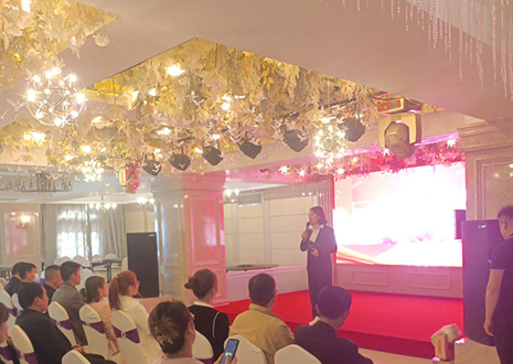 强烈热闹庆祝！客来福K4战区培训会及五一勾当启动会美满停止