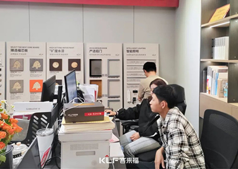 【驻店帮扶——临淄站】 推行品牌，助力经销商开辟市场