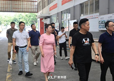 强烈热闹欢迎美菱团体钟总及团队一行到临客来福观赏指点！